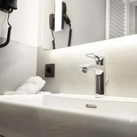 维斯保尔公寓 公寓 *