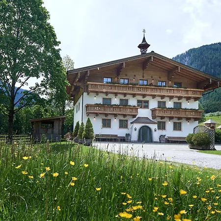 Wieslbauer アパート フラッハウ